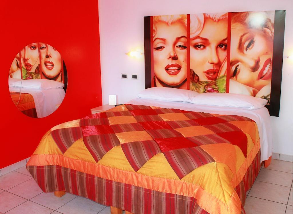 Hotel Villa Cesare B&B Alba Adriatica Zimmer foto